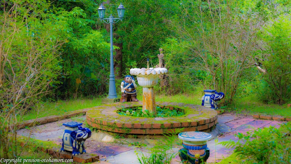 FOREST WEST 西 那覇