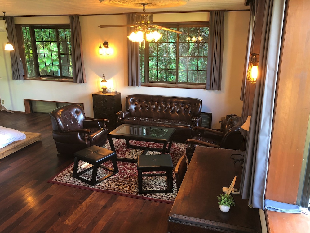 PRIVATE HOTEL WALKERS NAKIJIN 那覇