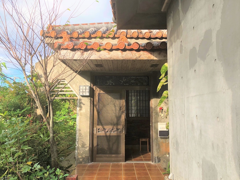 PRIVATE HOTEL WALKERS NAKIJIN 那覇