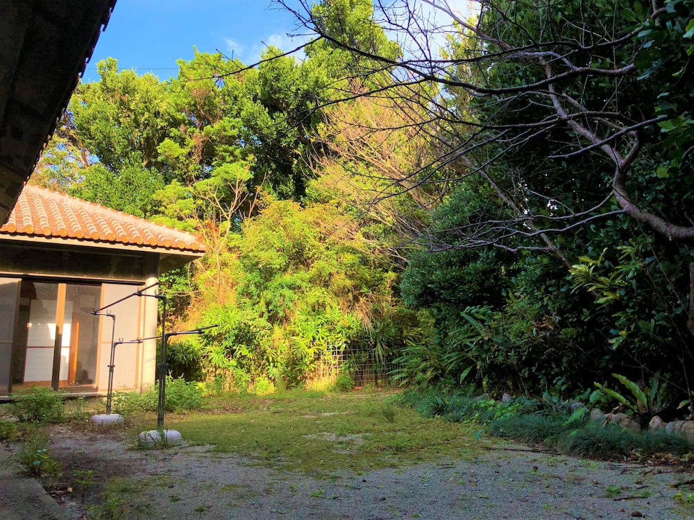 PRIVATE HOTEL WALKERS NAKIJIN 那覇