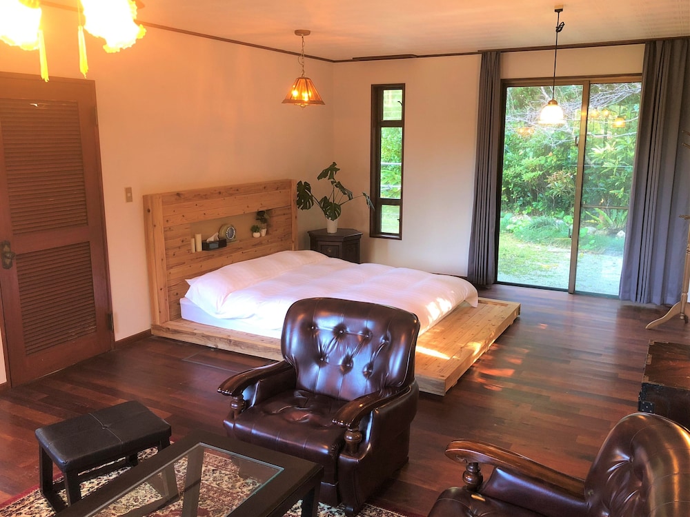 PRIVATE HOTEL WALKERS NAKIJIN 那覇