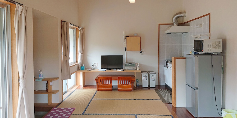 素泊まりの宿 かえるやぁ 那覇