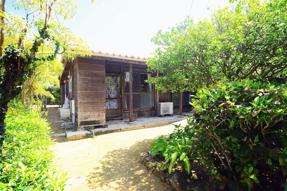 沖縄の古民家ミーヤー 那覇