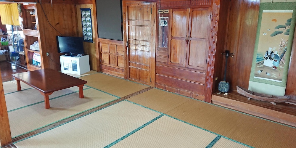 KOURIJIMA ぶどうの樹 那覇