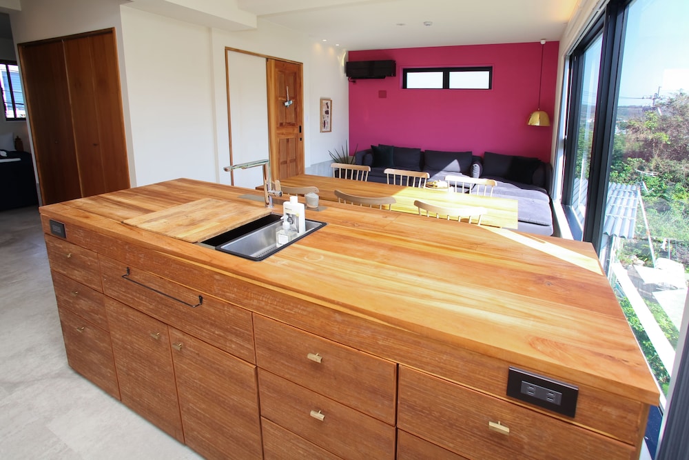 IKIDANE HOUSE OKINAWA 瀬名波 那覇