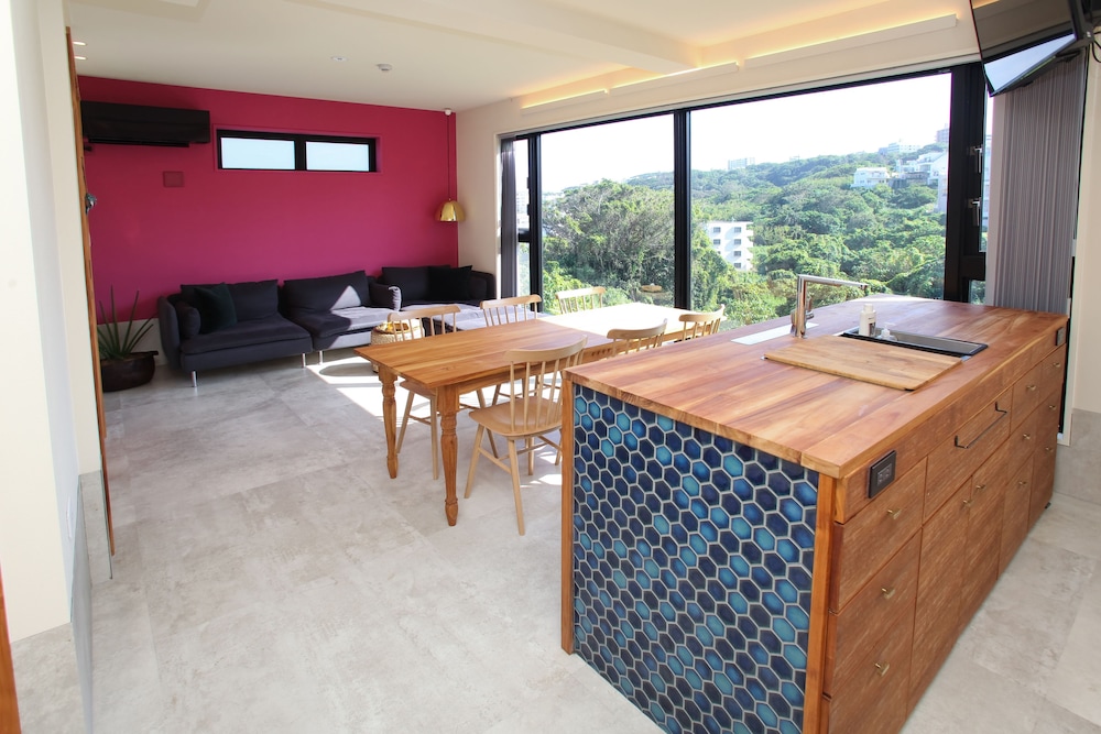 IKIDANE HOUSE OKINAWA 瀬名波 那覇