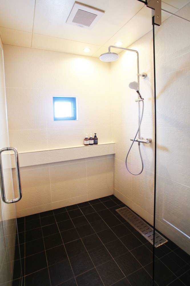 IKIDANE HOUSE OKINAWA 瀬名波 那覇