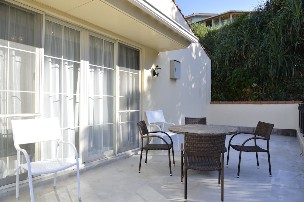 MAEDA BIRU HOUSE I II 那覇