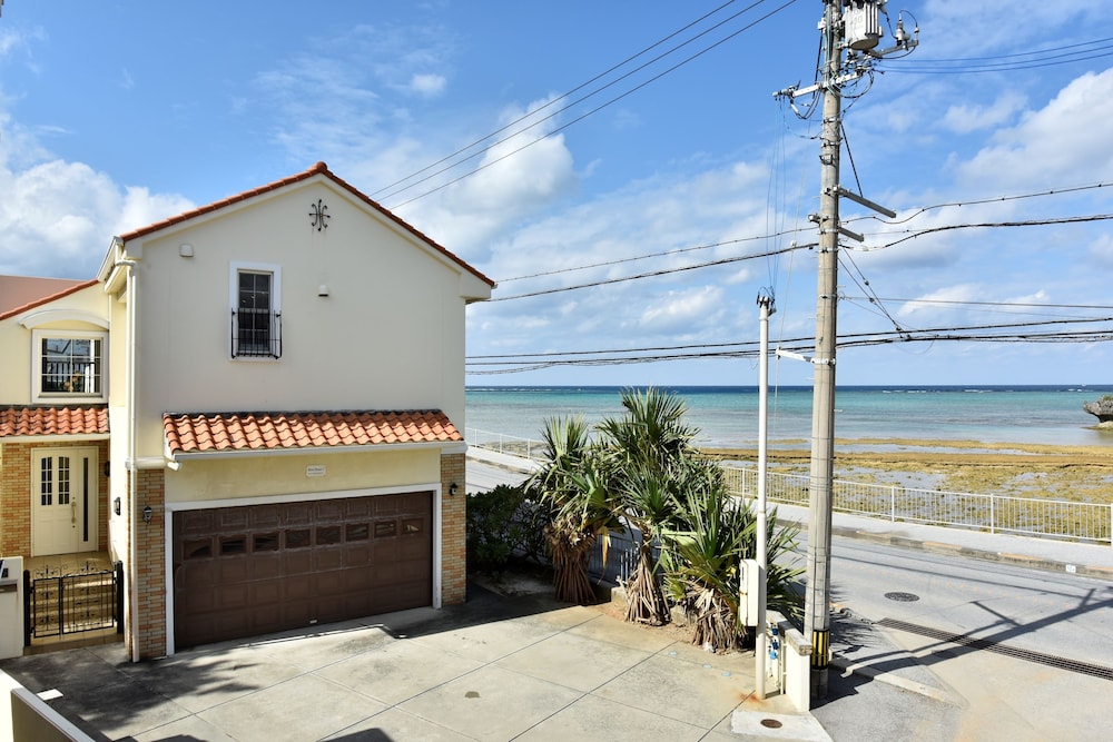 MAEDA BIRU HOUSE I II 那覇