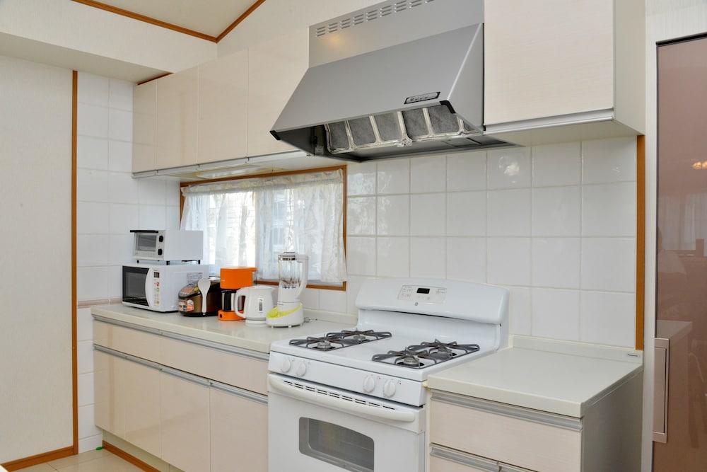 MAEDA BIRU HOUSE I II 那覇