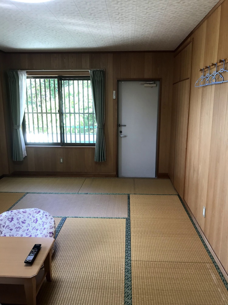 民宿 静 那覇