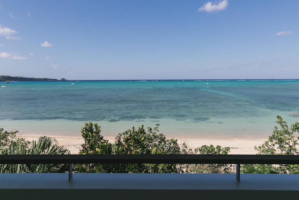 BEACH HOUSE PURAU 那覇