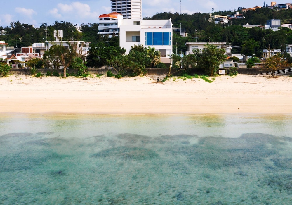 BEACH HOUSE PURAU 那覇