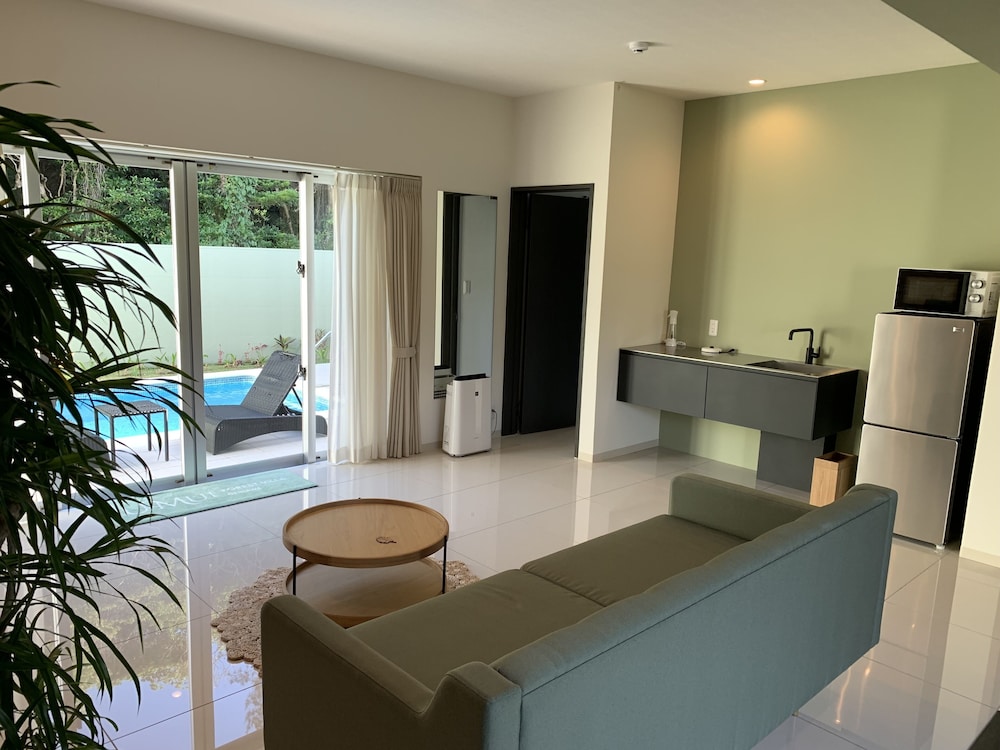 U-MUI FOREST VILLA OKINAWA 那覇