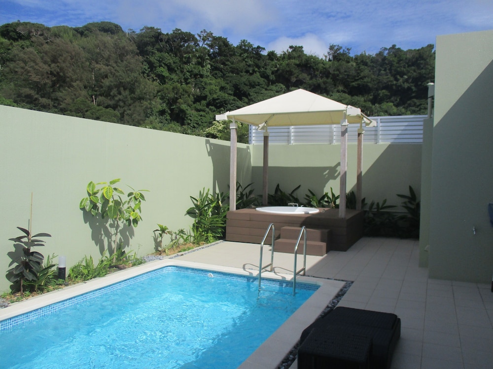 U-MUI FOREST VILLA OKINAWA 那覇