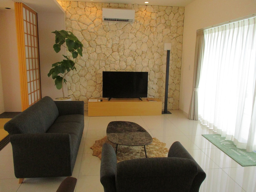 U-MUI FOREST VILLA OKINAWA 那覇