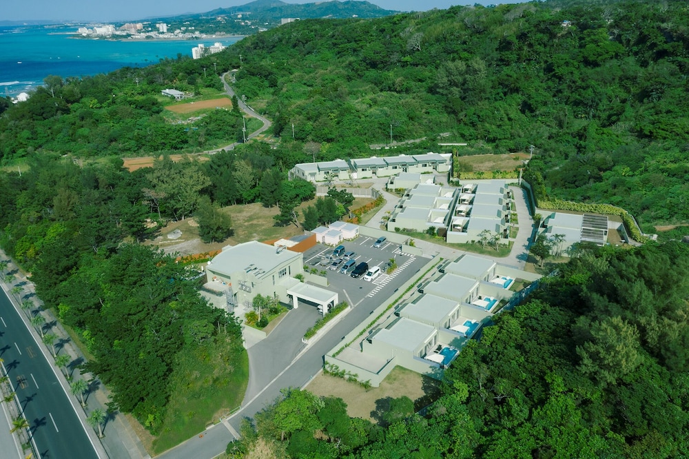 U-MUI FOREST VILLA OKINAWA 那覇