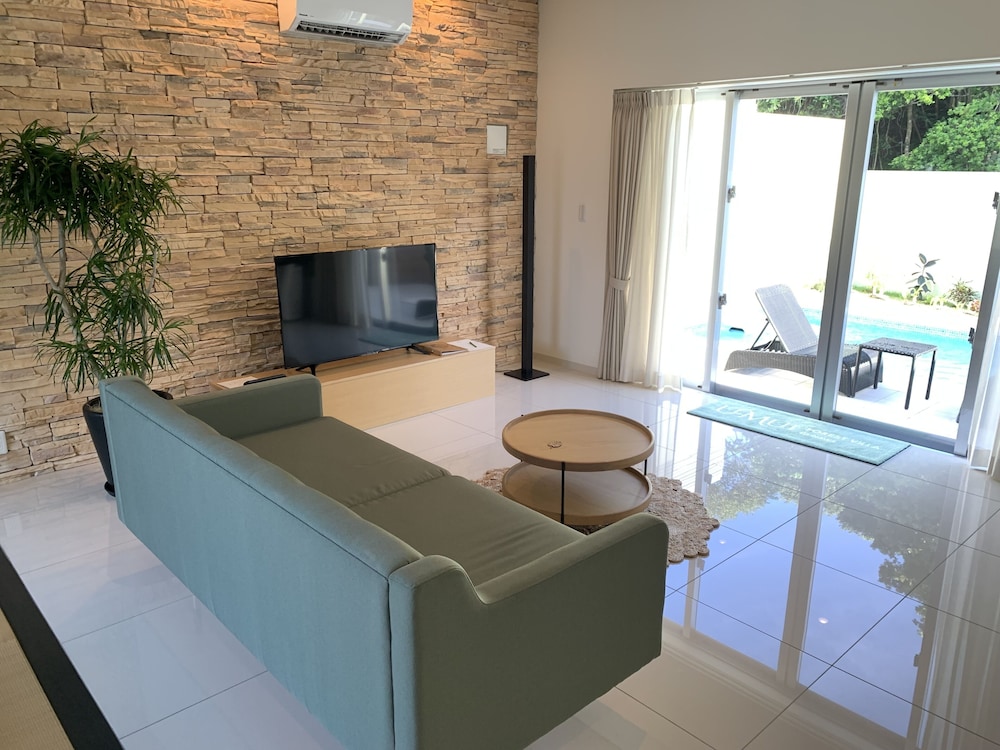 U-MUI FOREST VILLA OKINAWA 那覇