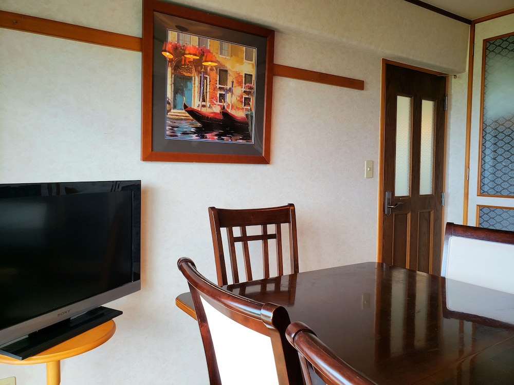 M&M LODGE 那覇