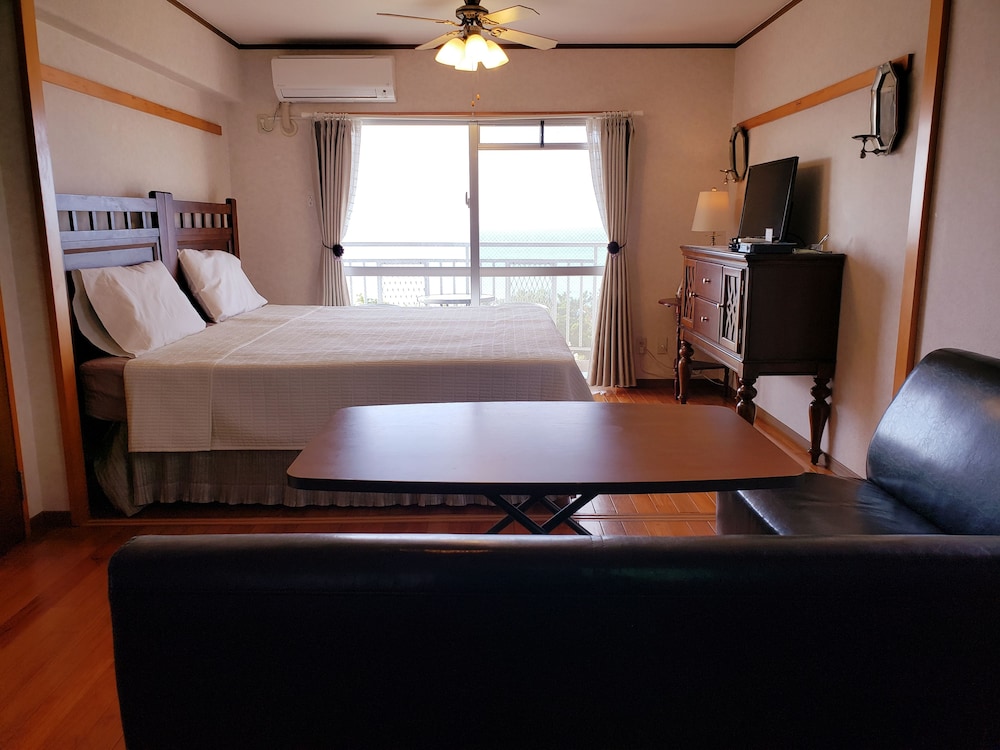 M&M LODGE 那覇