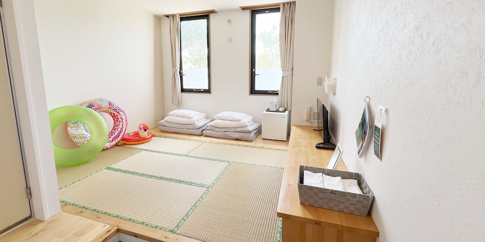 LOW COST RESORT MANZA BEACH 那覇