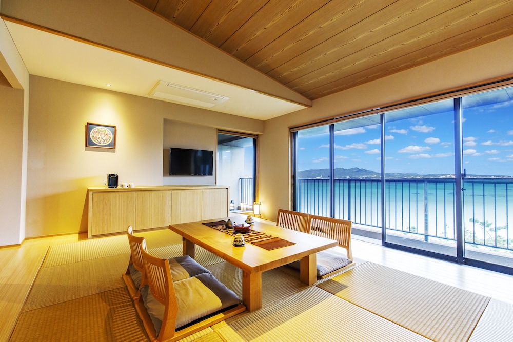 海の旅亭おきなわ名嘉真荘 那覇