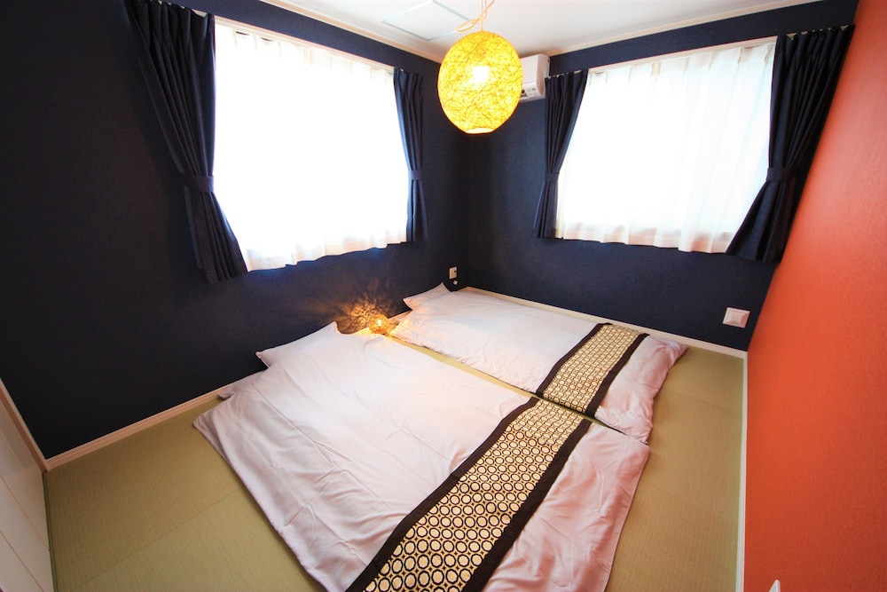 THE FEEL ONNA VILLA I -海- 那覇