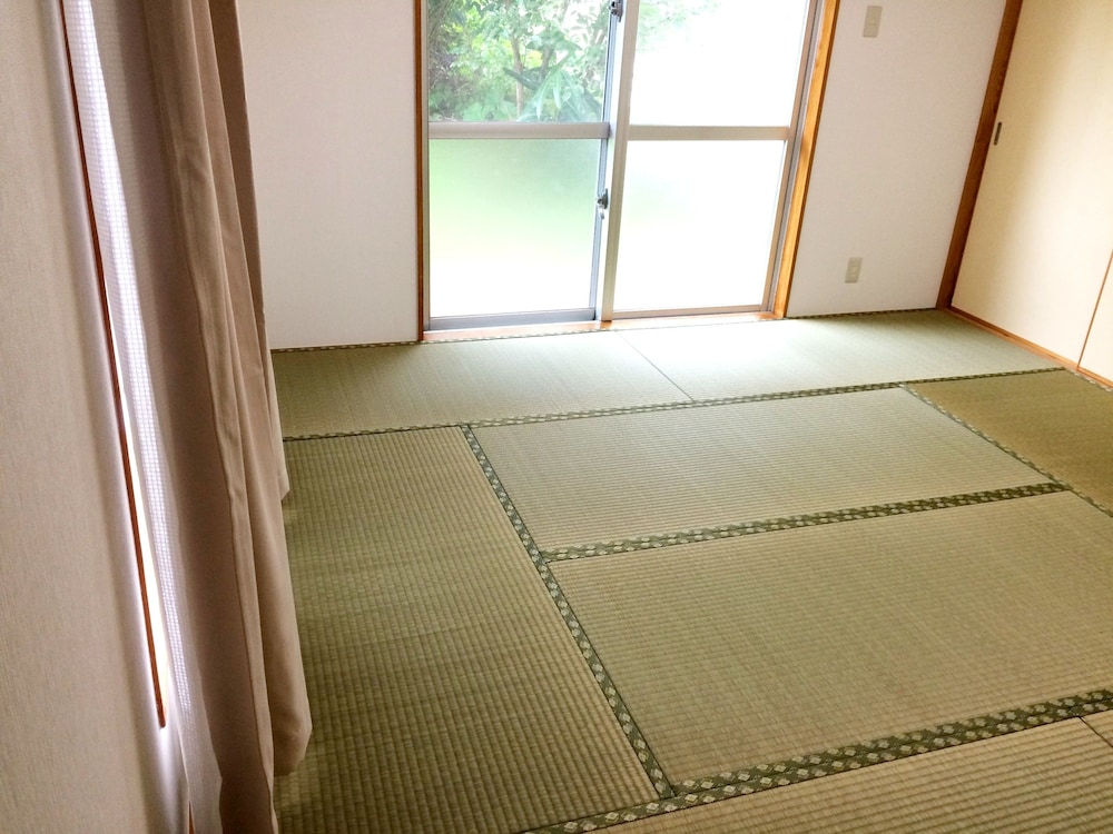 ペンションひまわり 那覇