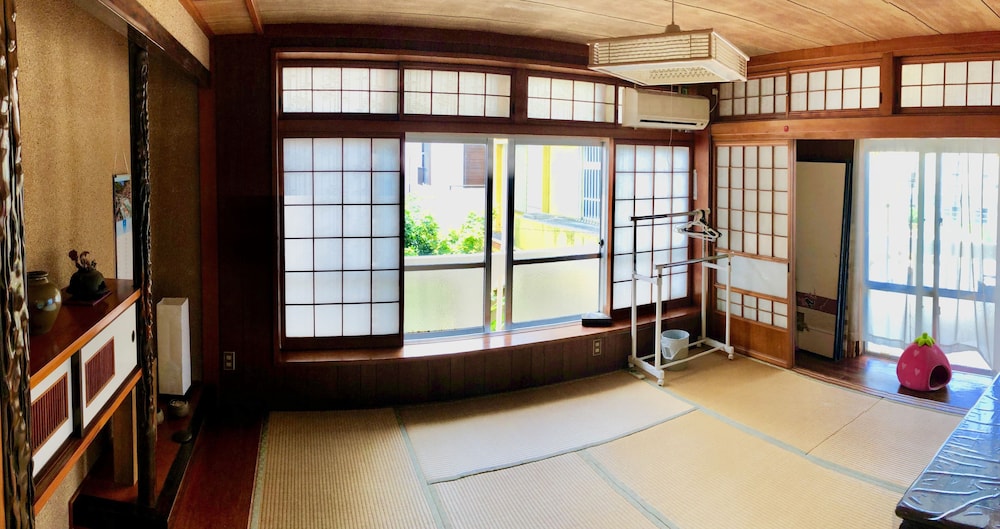 やど有 那覇