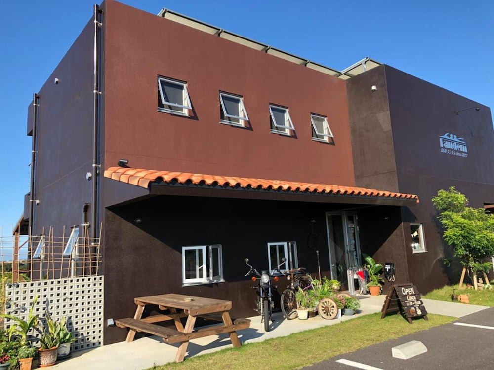 B&B タンデム 那覇