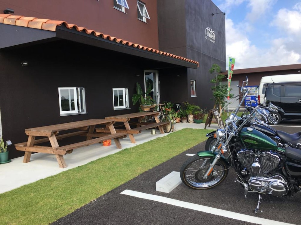 B&B タンデム 那覇