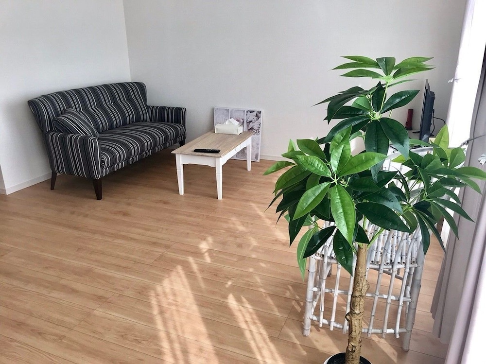 JADE TREE HOUSE 那覇