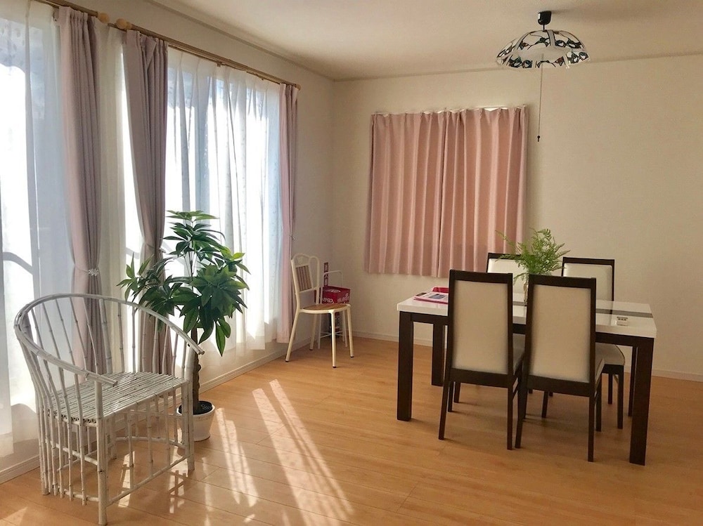 JADE TREE HOUSE 那覇