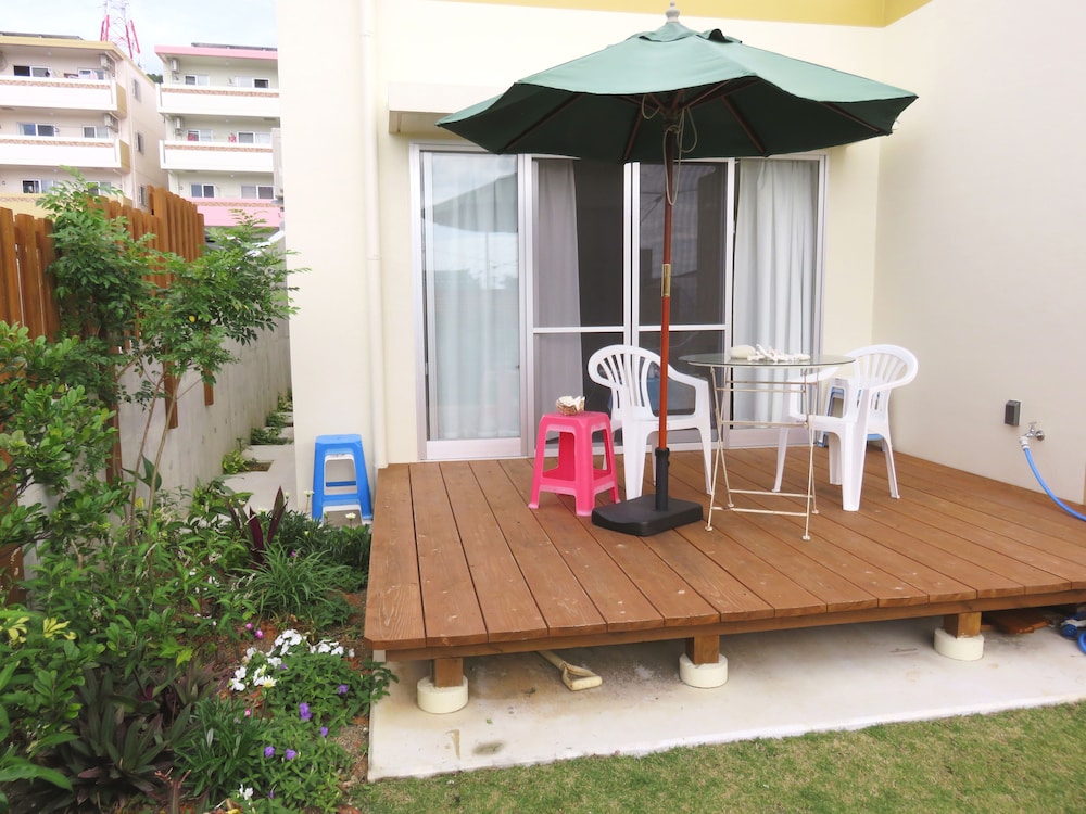 OKINAWA GUEST HOUSE URIZUN 那覇