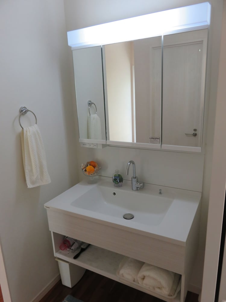 OKINAWA GUEST HOUSE URIZUN 那覇