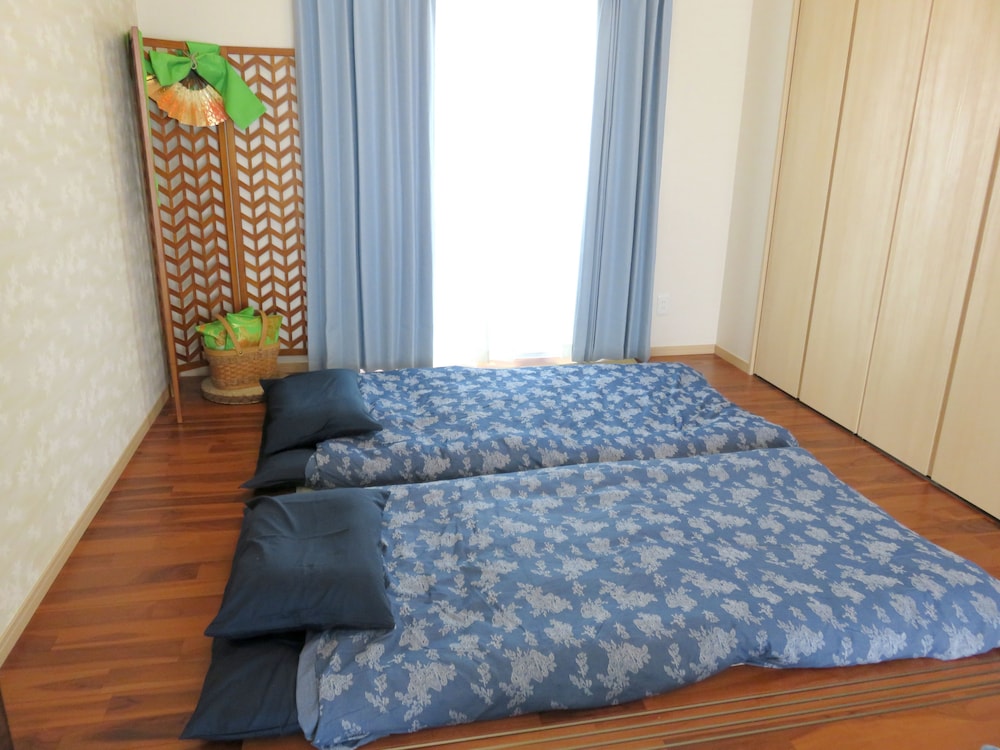 OKINAWA GUEST HOUSE URIZUN 那覇