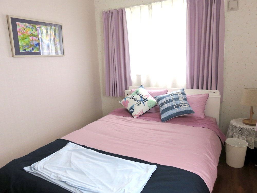 OKINAWA GUEST HOUSE URIZUN 那覇
