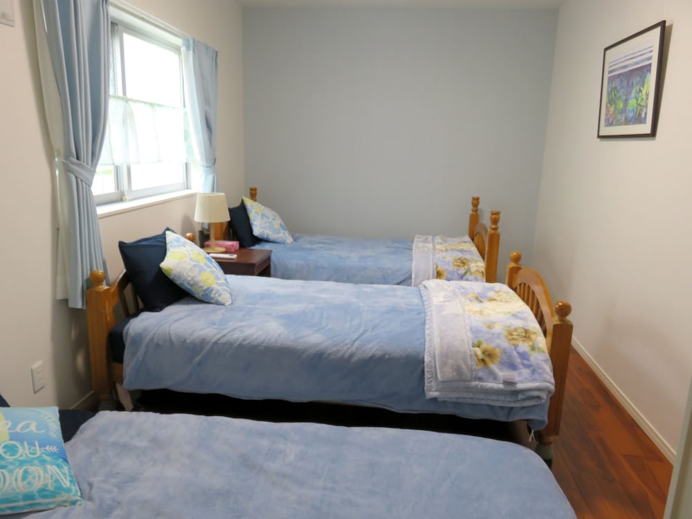 OKINAWA GUEST HOUSE URIZUN 那覇