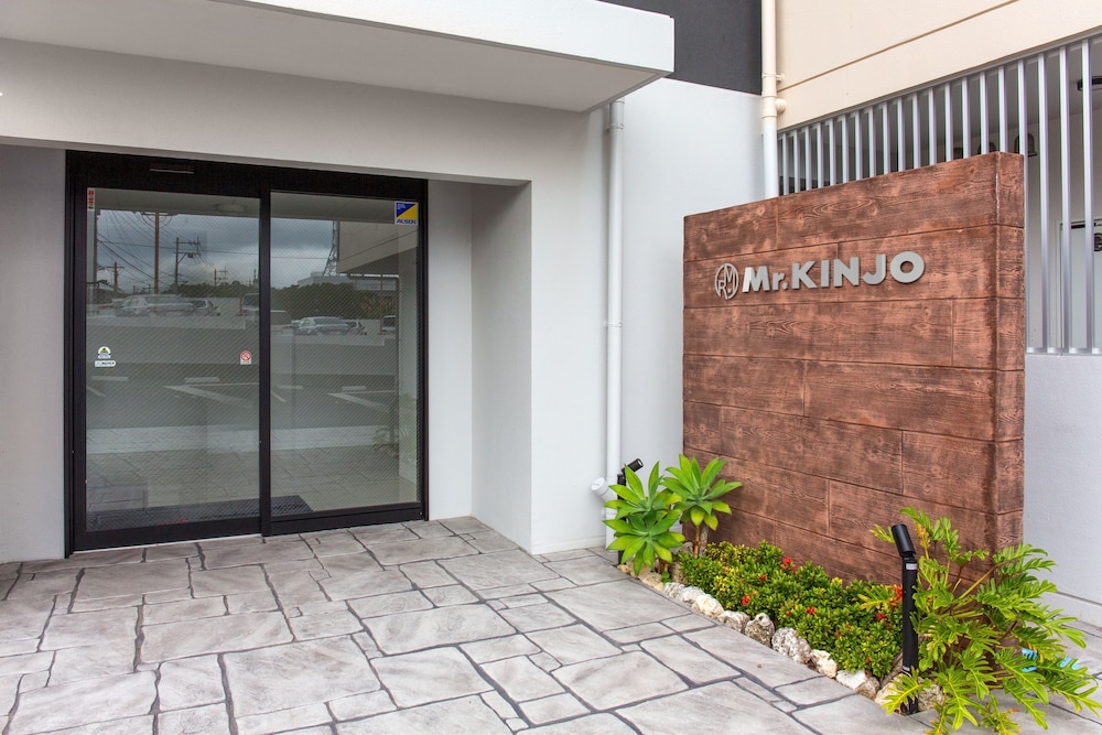 MR.KINJO IN URUMA 那覇