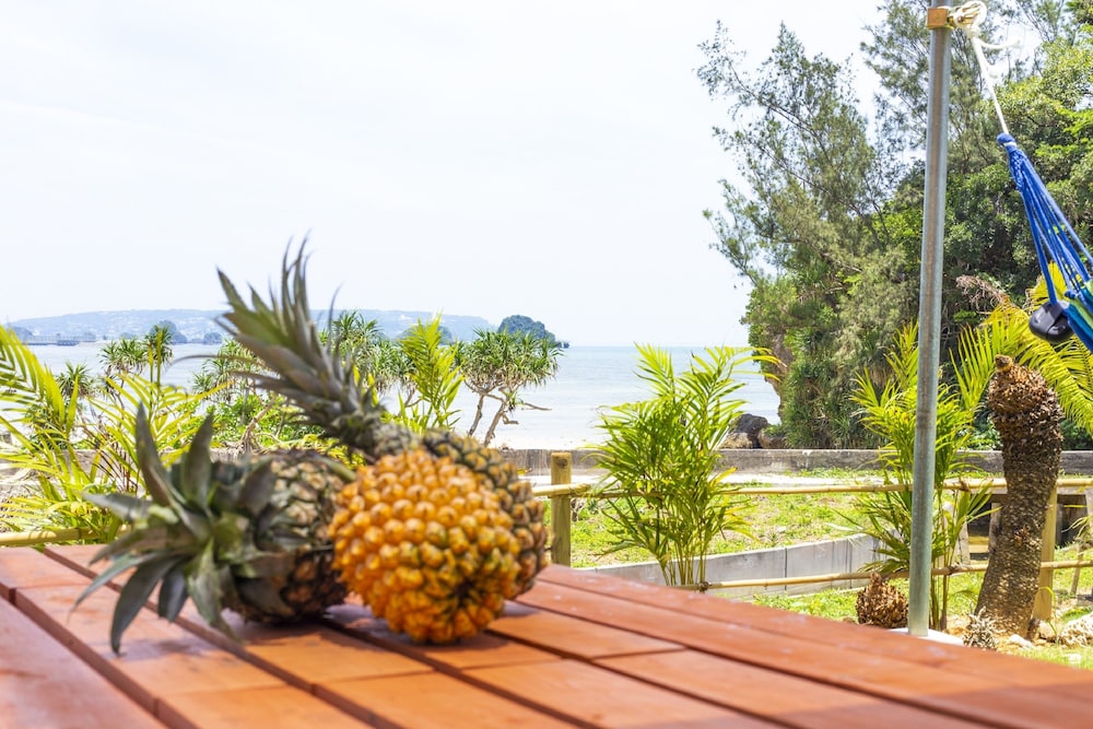 BEACH SIDE RESORT GRAND BLUE OKINAWA 那覇