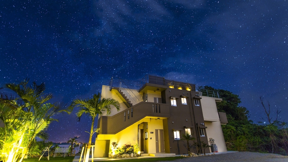 BEACH SIDE RESORT GRAND BLUE OKINAWA 那覇