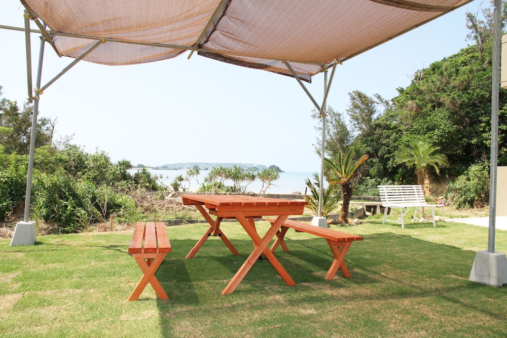 BEACH SIDE RESORT GRAND BLUE OKINAWA 那覇