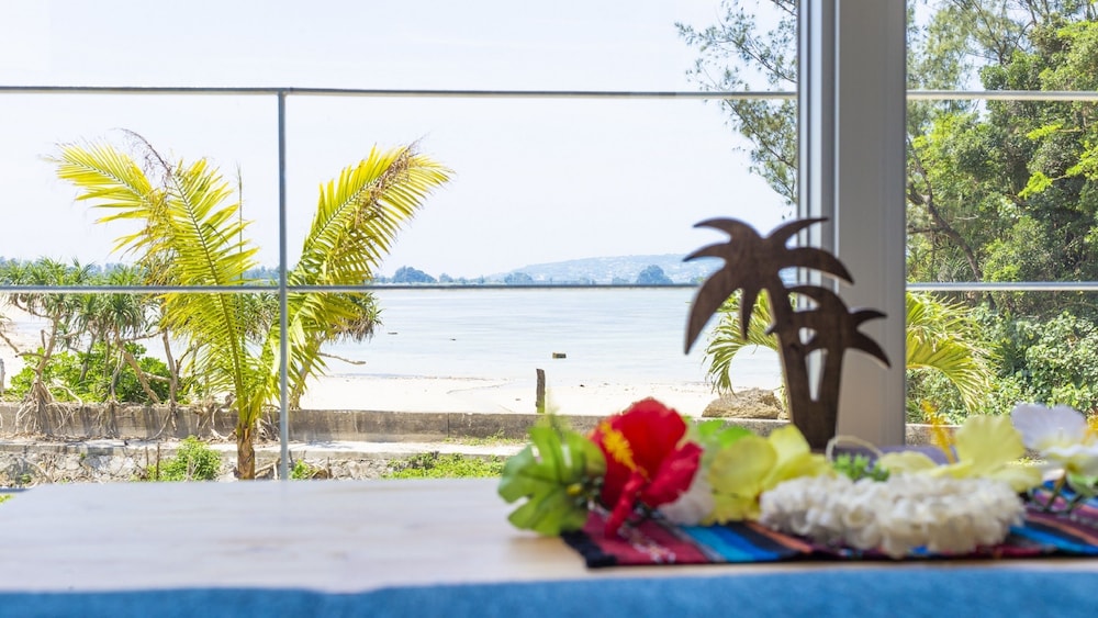 BEACH SIDE RESORT GRAND BLUE OKINAWA 那覇