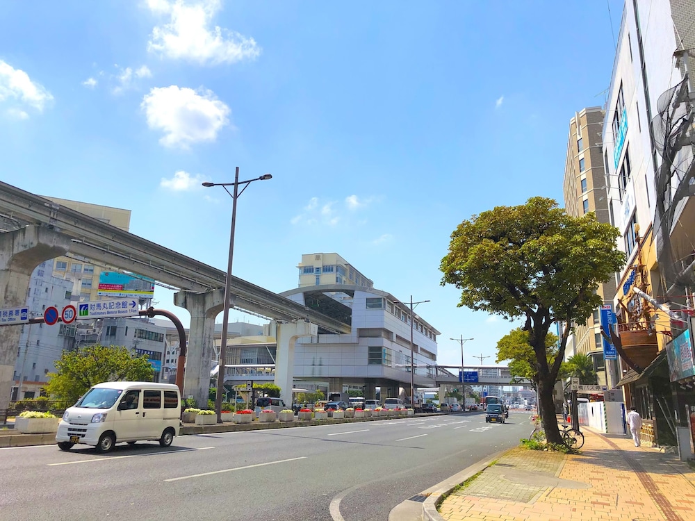 LITTLE ISLAND OKINAWA 旭橋 那覇