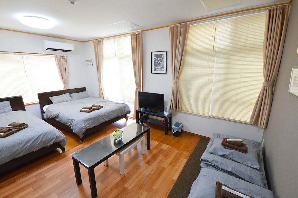 CHATEAU TIIDA 1F 那覇