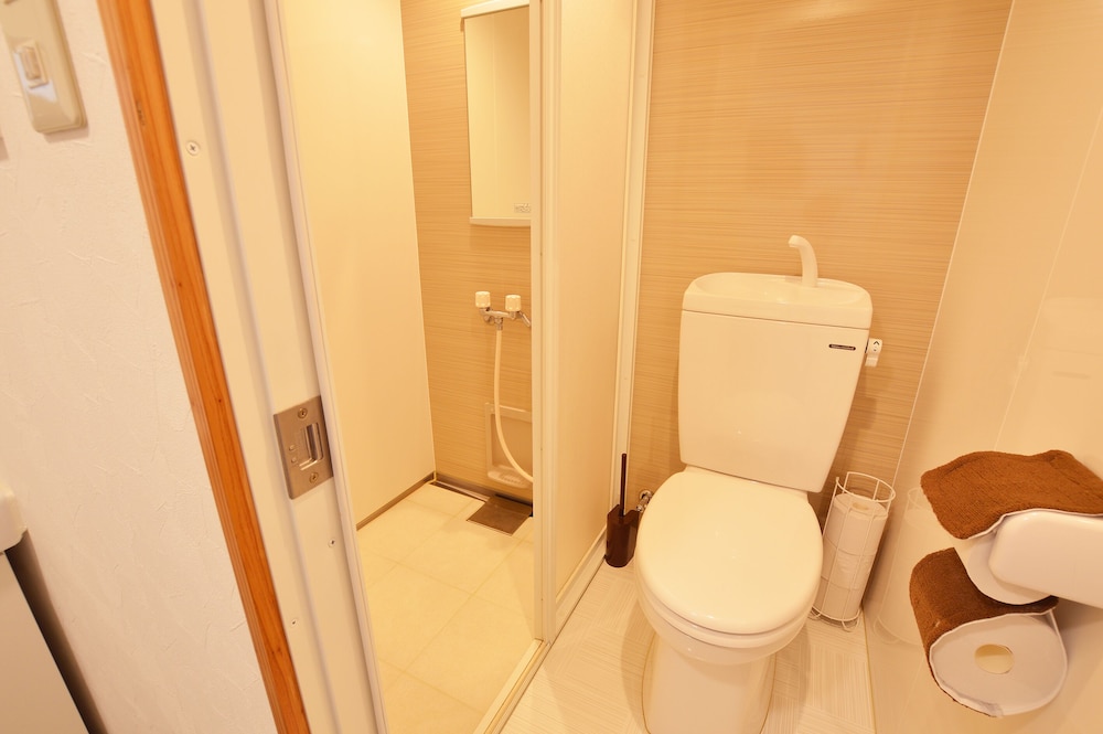 CHATEAU TIIDA 1F 那覇