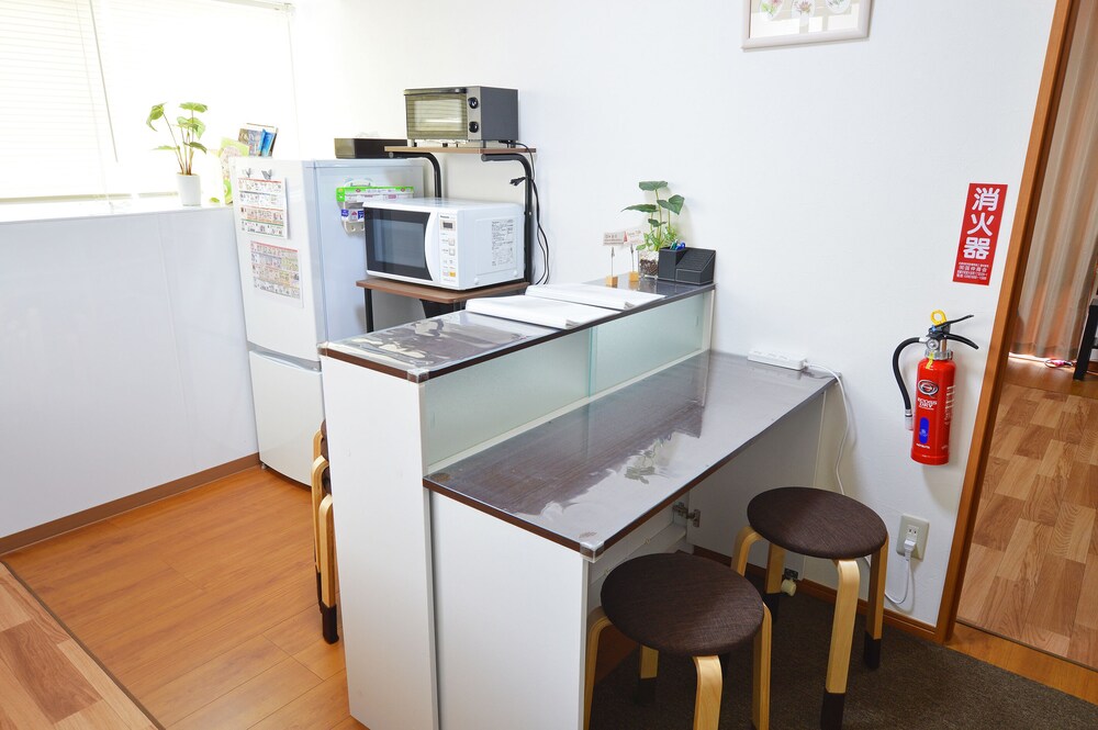 CHATEAU TIIDA 1F 那覇