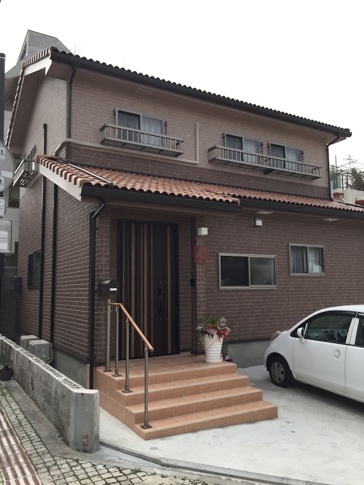 B&B 4 ROOMS 那覇