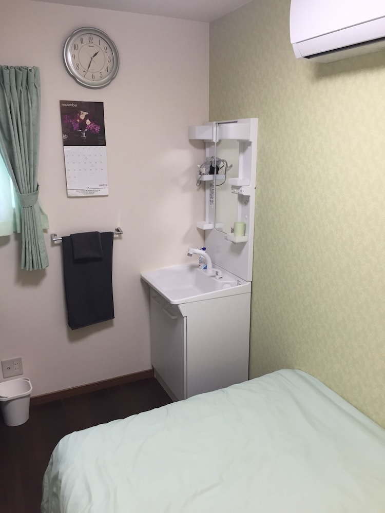 B&B 4 ROOMS 那覇
