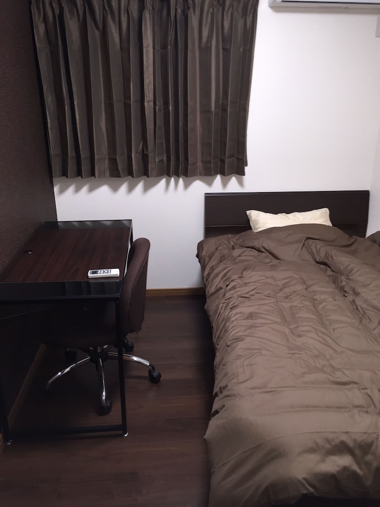 B&B 4 ROOMS 那覇